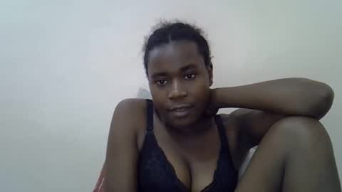 Snapshot of queen_sly chatting on October 11, 12:04 pm queen_sly online show from October 11, 12:04 pm