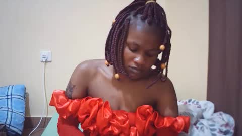 Snapshot of queen_winter chatting on March 12, 8:04 pm Winter online show from March 12, 8:04 pm