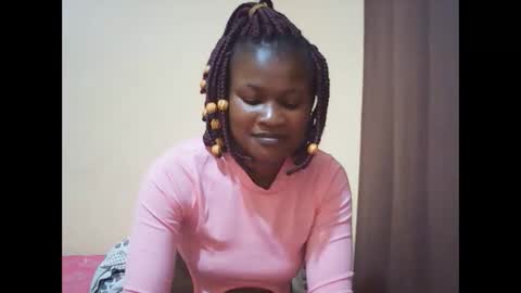 Snapshot of queen_winter chatting on March 28, 2:00 am Winter online show from March 28, 2:00 am