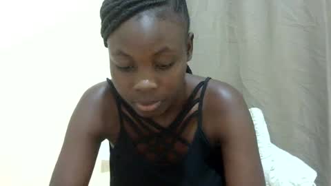 Snapshot of queen_zari1 chatting on June 11, 5:00 pm queen_zari1 online show from June 11, 5:00 pm