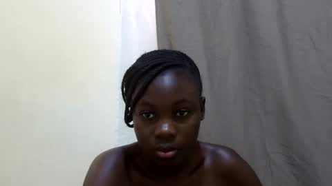 Snapshot of queen_zari1 chatting on June 13, 4:21 am queen_zari1 online show from June 13, 4:21 am