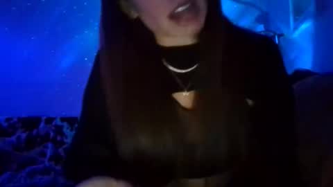 queenbee6269 online show from February 9, 9:46 am