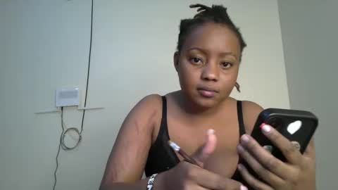 queen online show from October 22, 6:07 pm