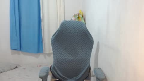 queen online show from January 6, 7:13 pm