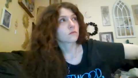 queencrimsonlvx online show from June 10, 2:16 pm