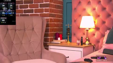 Snapshot of queendiabla chatting on May 5, 8:33 am Diabla online show from May 5, 8:33 am