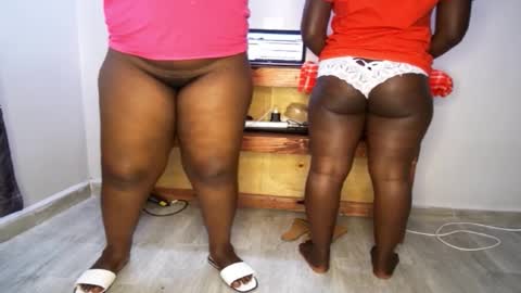 Snapshot of queenkiah chatting on October 8, 9:40 am Nina online show from October 8, 9:40 am