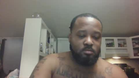 Queen N King Fun Night online show from December 5, 6:21 am