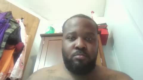 Snapshot of queenking55 chatting on April 16, 6:58 am Queen N King Fun Night online show from April 16, 6:58 am