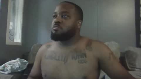Snapshot of queenking55 chatting on April 21, 6:31 am Queen N King Fun Night online show from April 21, 6:31 am
