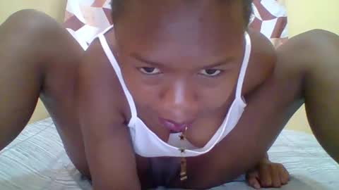 queenleona61 online show from March 30, 9:21 am