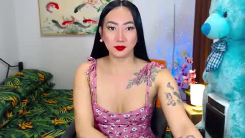 QUEEN online show from January 22, 6:52 pm