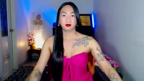 QUEEN online show from February 13, 11:39 am