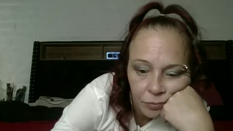 queenofmen69 online show from May 12, 10:45 am