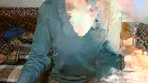 queenoftenderness online show from December 7, 11:29 am