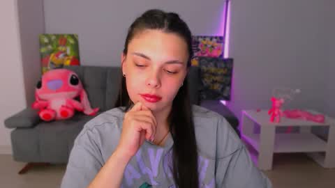 Snapshot of queenofthesense chatting on September 12, 5:02 pm Patricia online show from September 12, 5:02 pm
