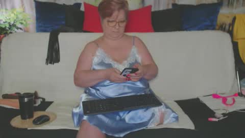 QueenPammy online show from May 18, 5:02 am
