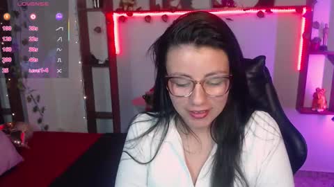 queenrose94 online show from March 10, 1:05 pm