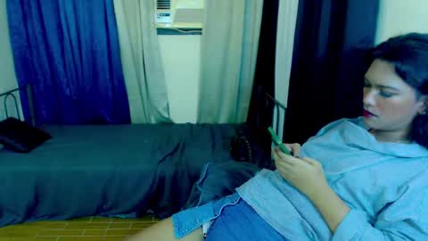 Snapshot of queensabbyvee chatting on February 18, 6:48 am Sabrina online show from February 18, 6:48 am