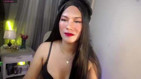 Snapshot of queensabbyvee chatting on October 31, 4:19 pm Sabrina online show from October 31, 4:19 pm