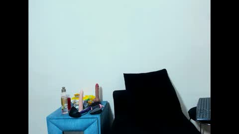 queenstarhyl online show from May 16, 12:51 am