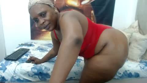 Snapshot of queenteex6993 chatting on June 27, 5:29 pm queenteex6993 online show from June 27, 5:29 pm