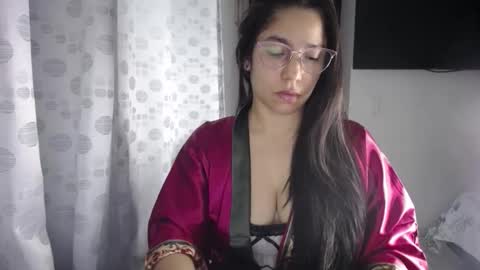 Paola online show from November 19, 3:39 am