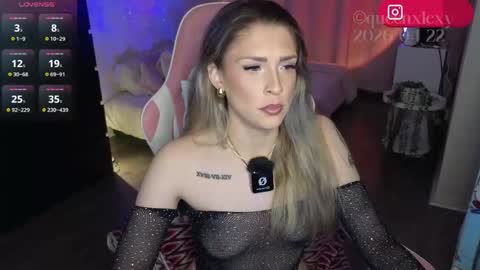 Snapshot of queenx_lexy chatting on April 22, 9:05 pm queenx_lexy online show from April 22, 9:05 pm