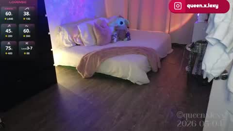 Snapshot of queenx_lexy chatting on May 4, 9:44 pm queenx_lexy online show from May 4, 9:44 pm
