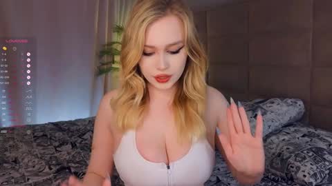 Teri  My favorite vibes 77 101 222 666 online show from February 3, 3:49 pm
