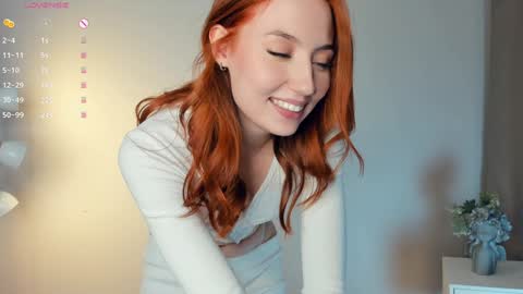 Snapshot of quennaedger chatting on December 7, 7:16 am Fiona online show from December 7, 7:16 am