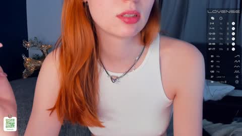 Snapshot of quennaedger chatting on February 4, 5:53 am Fiona online show from February 4, 5:53 am