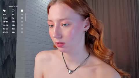 Snapshot of quennaedger chatting on February 11, 9:42 am Fiona online show from February 11, 9:42 am