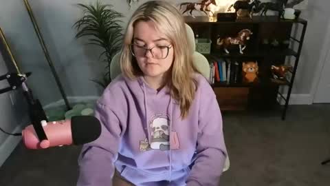 Bri online show from November 15, 3:04 am