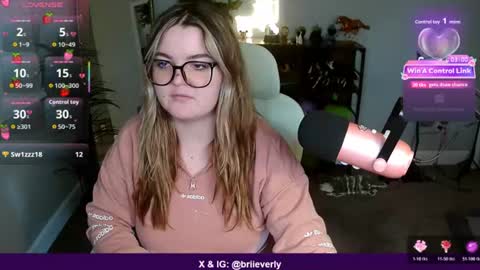 Snapshot of quervoqueen1 chatting on July 3, 1:56 am Bri online show from July 3, 1:56 am