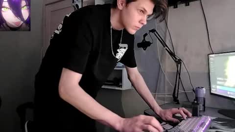 quiet_sh online show from February 22, 1:29 am