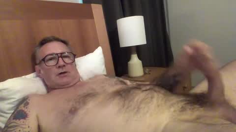 quietmature online show from October 9, 12:08 am