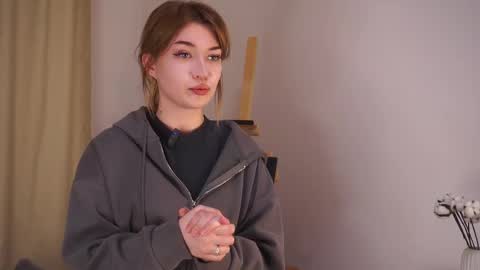 Alice online show from November 25, 1:44 pm