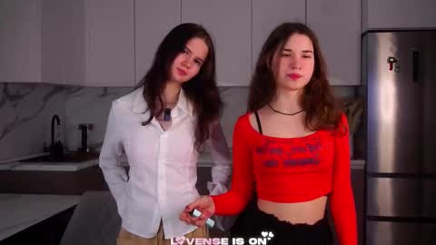 Alice online show from December 14, 3:45 am