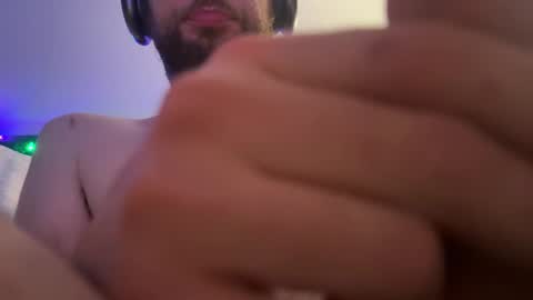 Snapshot of qwertyderpp chatting on December 14, 9:40 am qwerty online show from December 14, 9:40 am