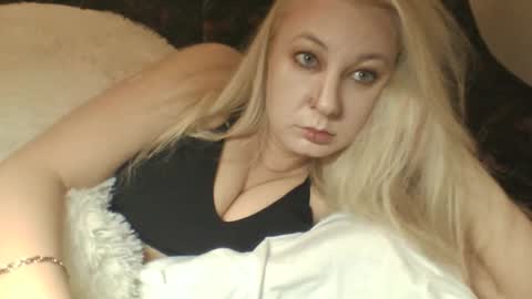 qwertyui online show from November 29, 4:48 am