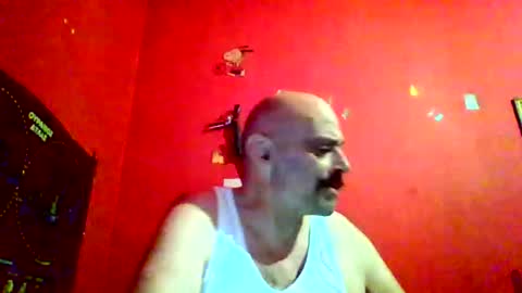 Snapshot of qwertyuiop22348015 chatting on February 23, 6:49 pm qwertyuiop22348015 online show from February 23, 6:49 pm