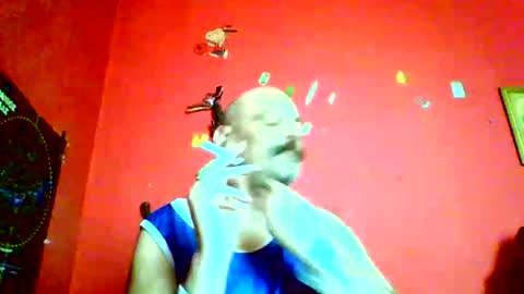 Snapshot of qwertyuiop22348015 chatting on March 21, 10:53 am qwertyuiop22348015 online show from March 21, 10:53 am