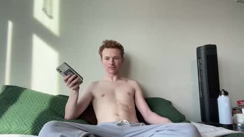 Snapshot of r3ddy2go chatting on March 23, 12:58 am r3ddy2go online show from March 23, 12:58 am