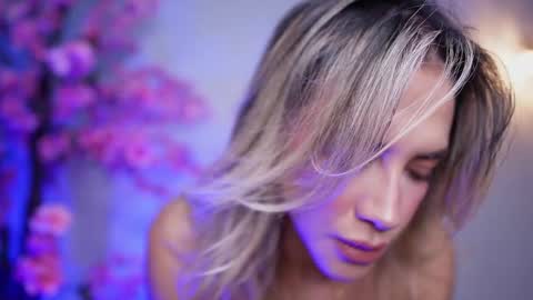 RACHEL BLAKE online show from January 11, 4:59 am