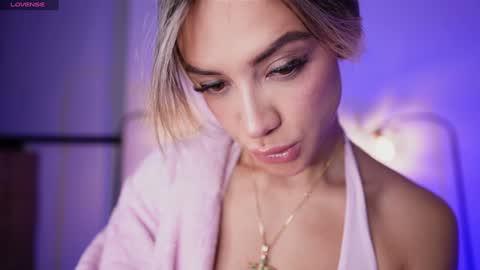 RACHEL BLAKE online show from January 24, 4:59 am