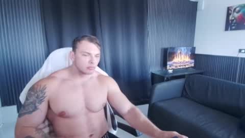Snapshot of r9dima1998 chatting on May 13, 8:06 pm Dmitry online show from May 13, 8:06 pm