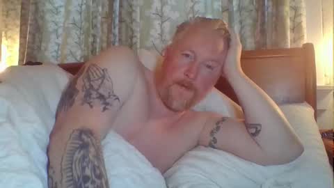 Snapshot of r_o_h_a_n_r_o_o_m chatting on March 3, 8:53 am r_o_h_a_n_r_o_o_m online show from March 3, 8:53 am