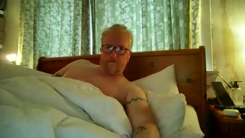 Snapshot of r_o_h_a_n_r_o_o_m chatting on March 24, 9:03 am r_o_h_a_n_r_o_o_m online show from March 24, 9:03 am