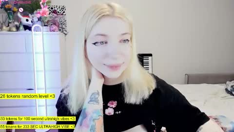 Snapshot of raaaaaaawr chatting on January 17, 2:38 am - online show from January 17, 2:38 am